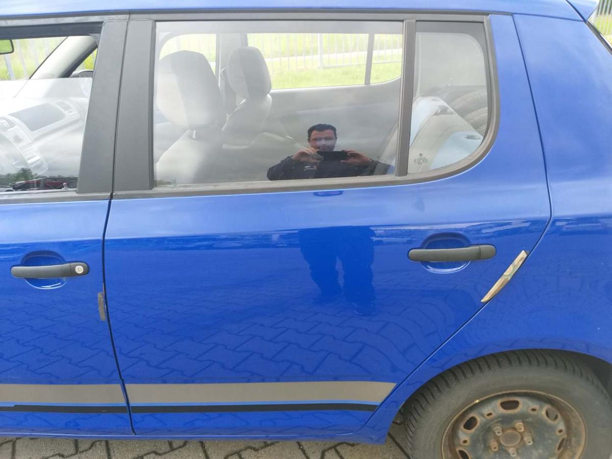 Skoda Fabia 2 5J original Tür hinten links 4590 Dynamic Blau Fließheck Bj.2009